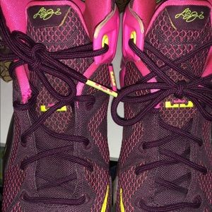 Nike Kenton double helix size 4.5